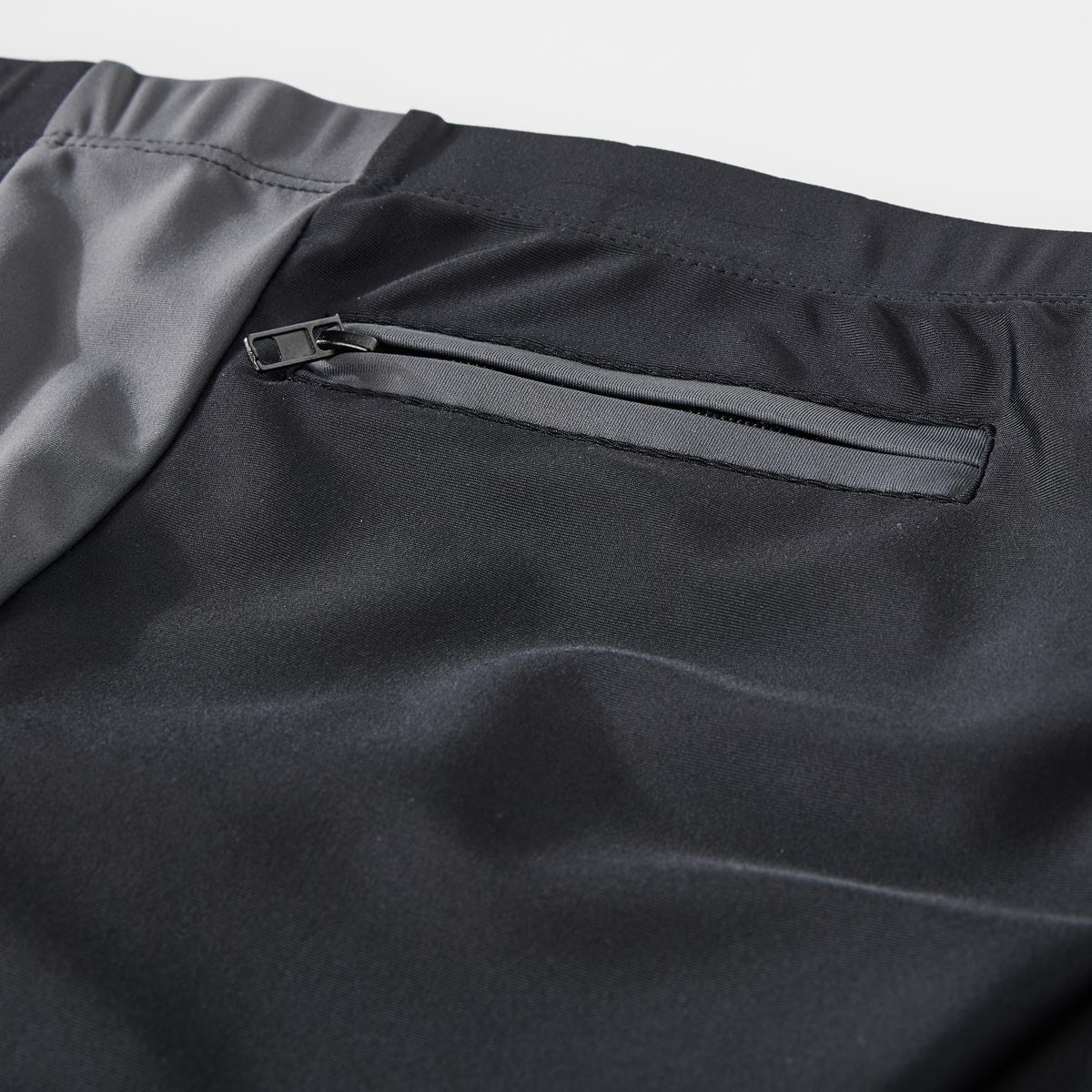 ADAMO Badehose mit Reißverschlusstasche schwarz