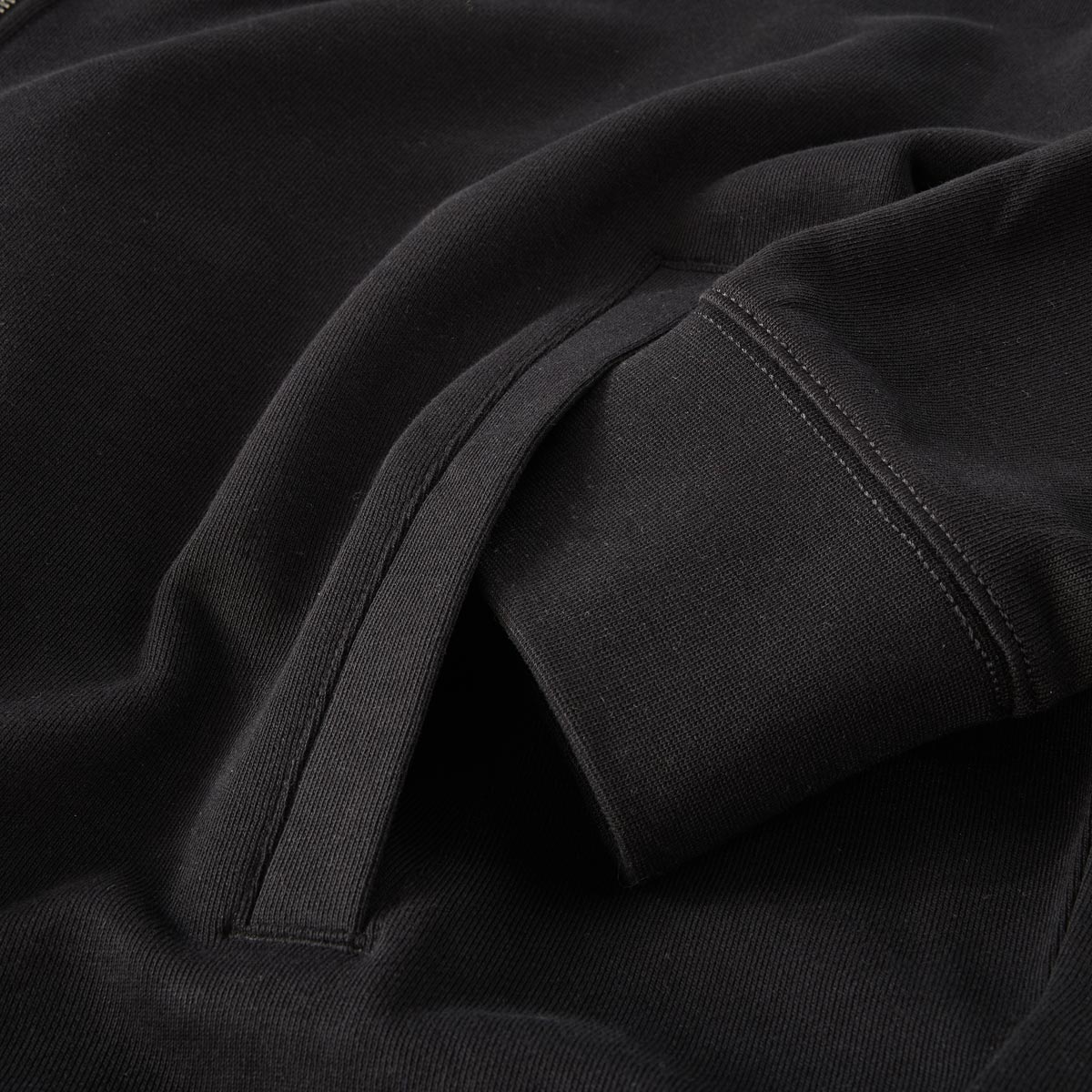 Tommy Hilfiger Sweatjacke mit Label-Print schwarz