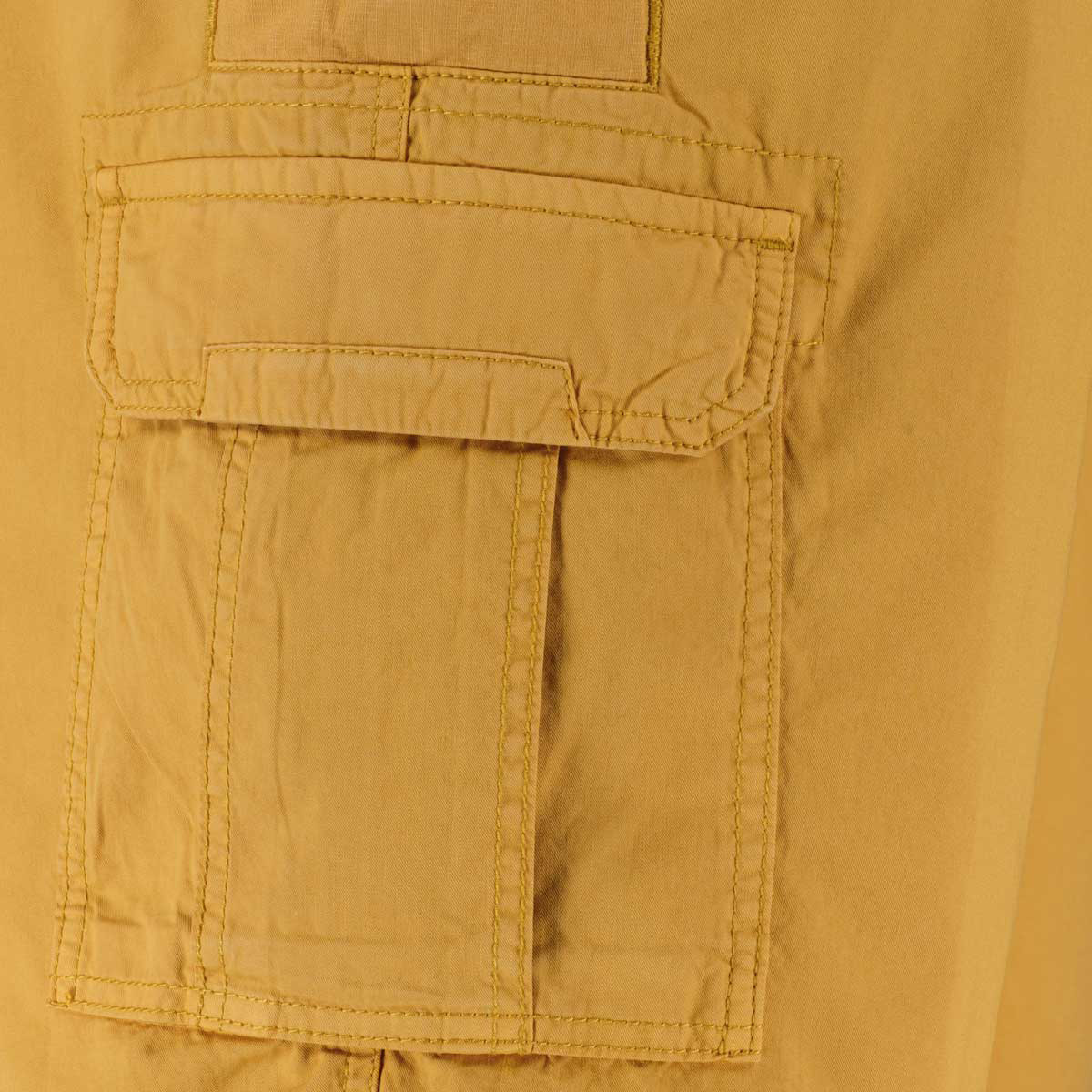 bugatti Cargo-Shorts aus Baumwolle senf