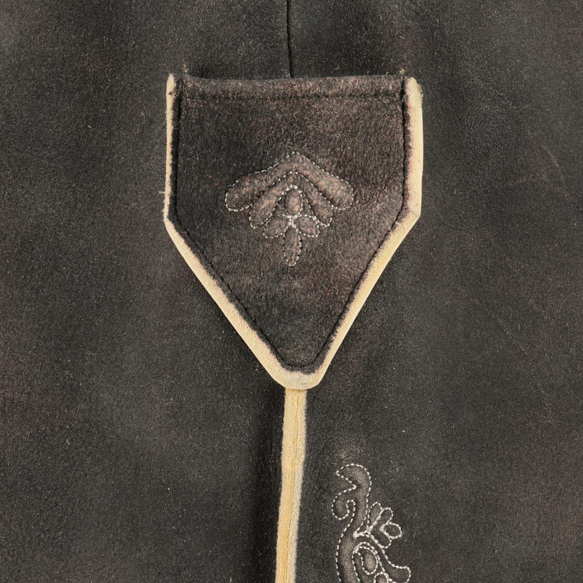 Pfundskerl Kurze Lederhose aus Hirschleder grau Pfundskerl Kurze Lederhose aus Hirschleder grau