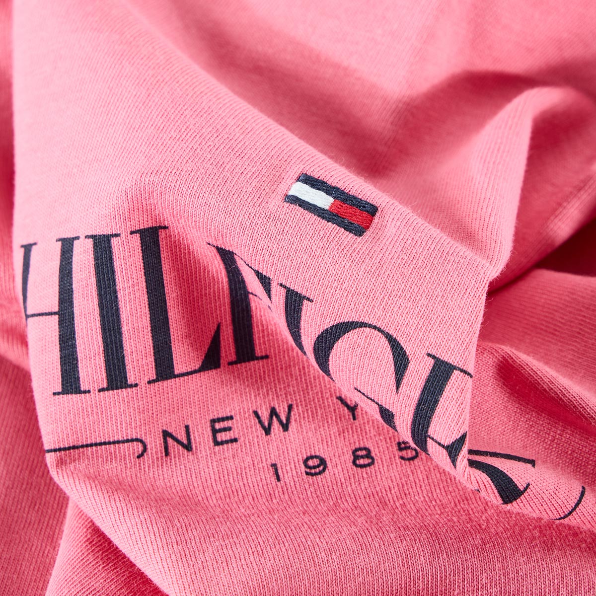 Tommy Hilfiger T-Shirt mit Label-Print pink