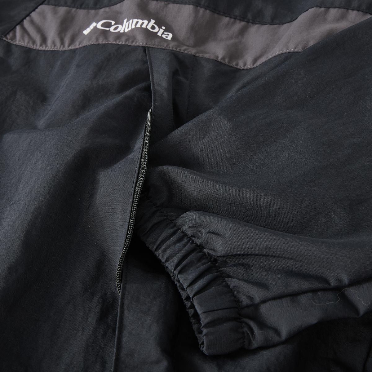 Columbia Leichte Jacke, wasser- und schmutzabweisend schwarz