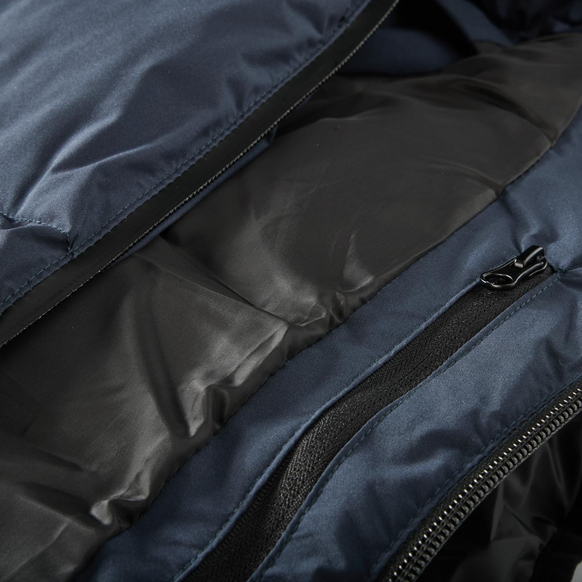 Blue Wave Wattierte Weste mit Kapuze, wind- und wasserabweisend marine