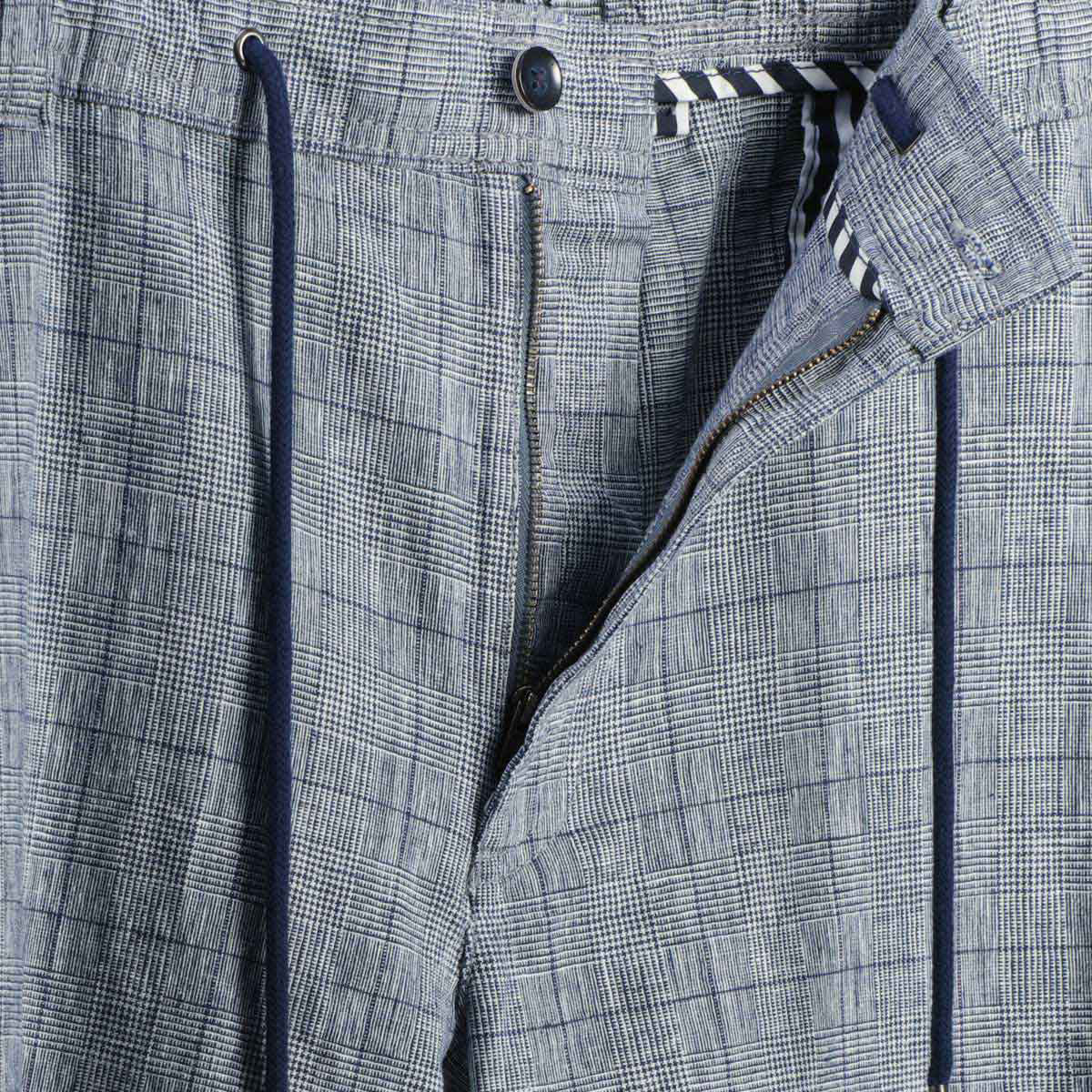 bugatti Shorts mit Leinen blau