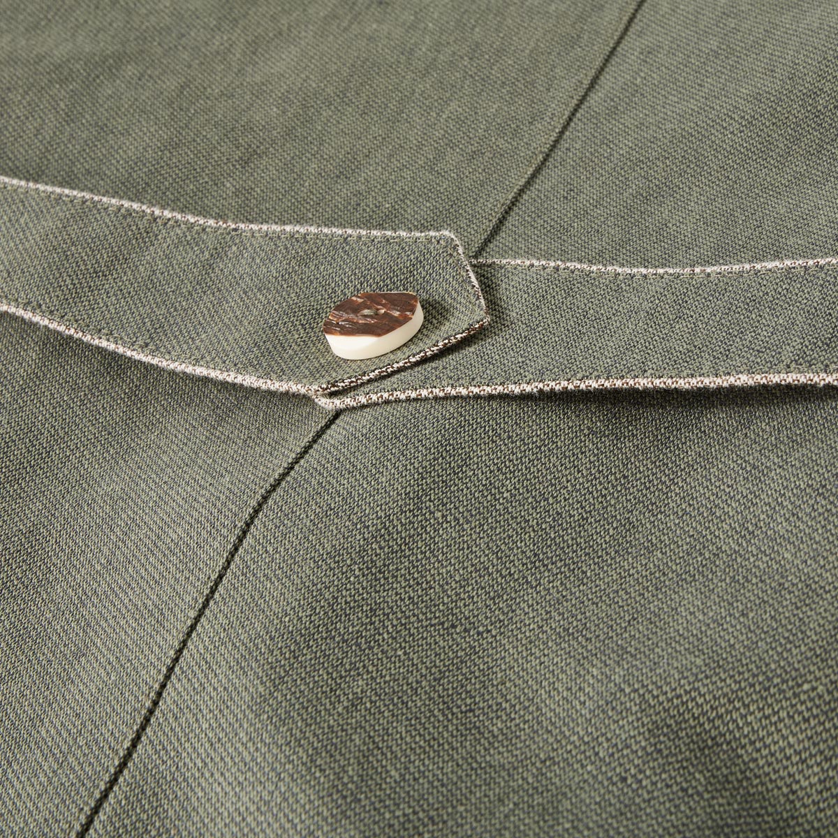 Weis Trachtenjanker mit Leinen grün