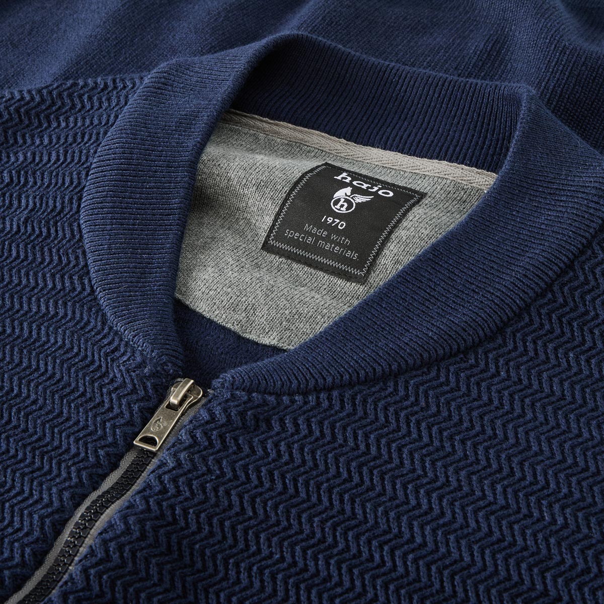 Hajo Strickjacke mit Struktur marine