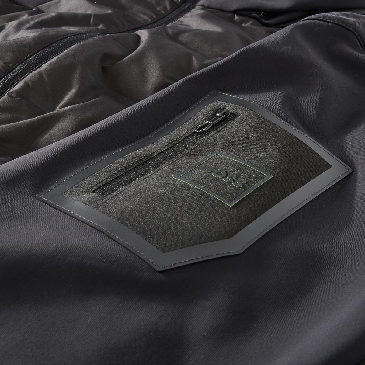 BOSS Gesteppte Softshelljacke, wasserabweisend schwarz