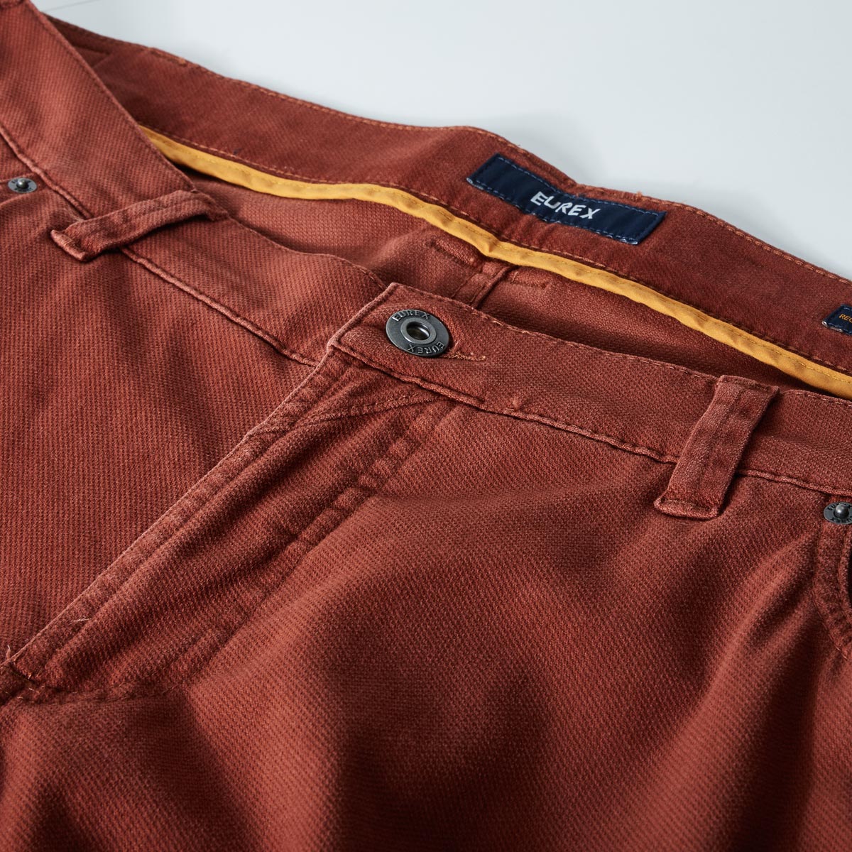 EUREX Jeans „Luke“ mit Stretch, Regular Fit rot