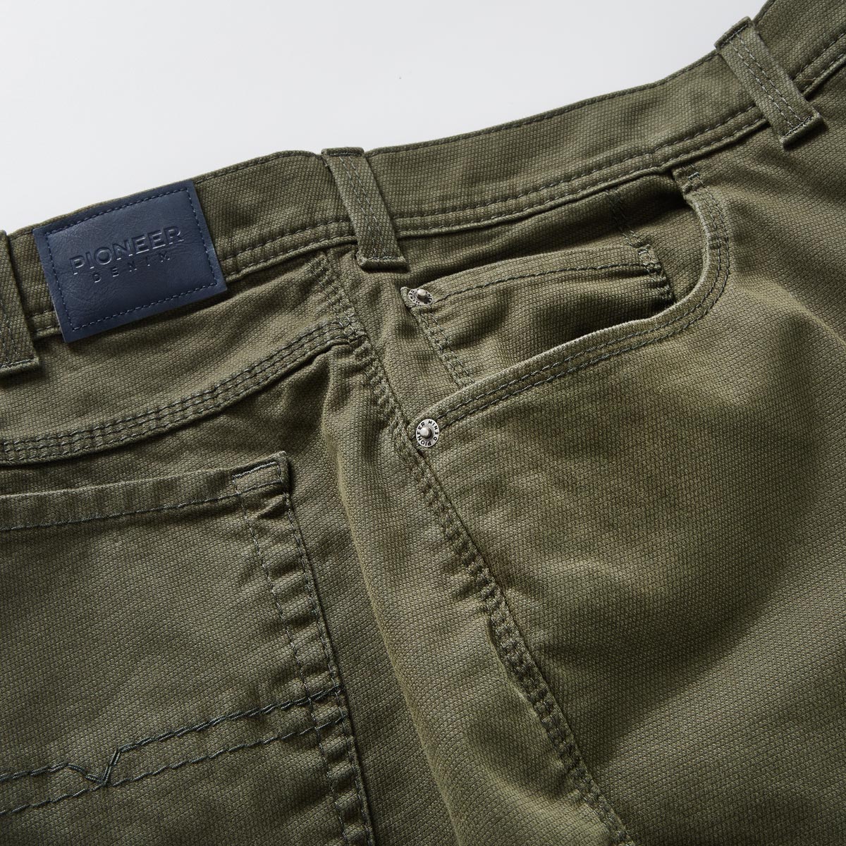 Pioneer Five-Pocket-Hose „Thomas“ mit Stretch, Tapered Fit oliv