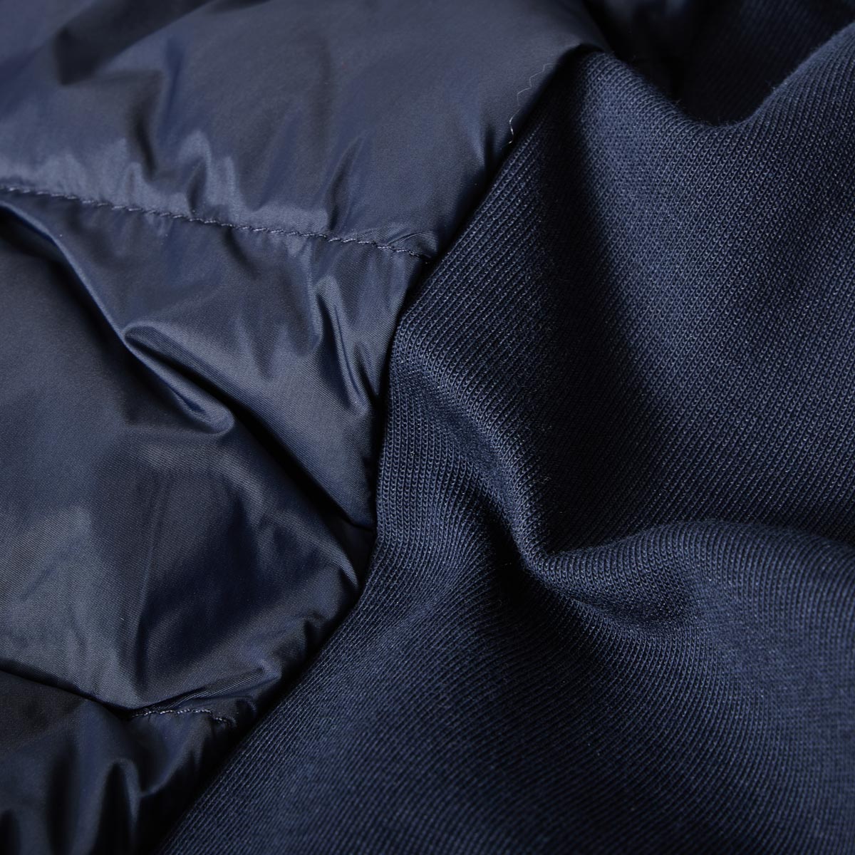 Tommy Hilfiger Sweatjacke mit Kapuze marine