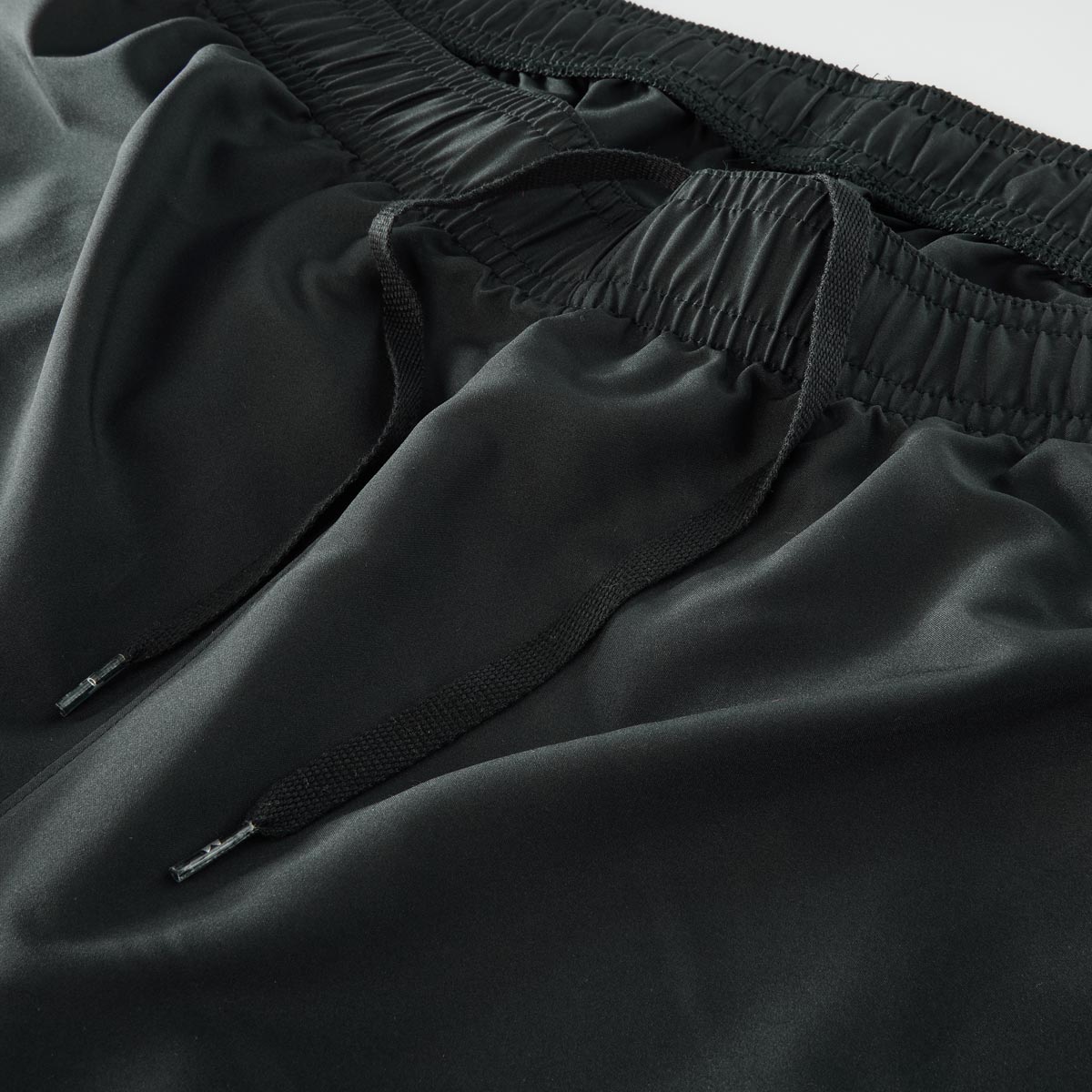 Under Armour Jogging-Shorts mit Dehnbund schwarz