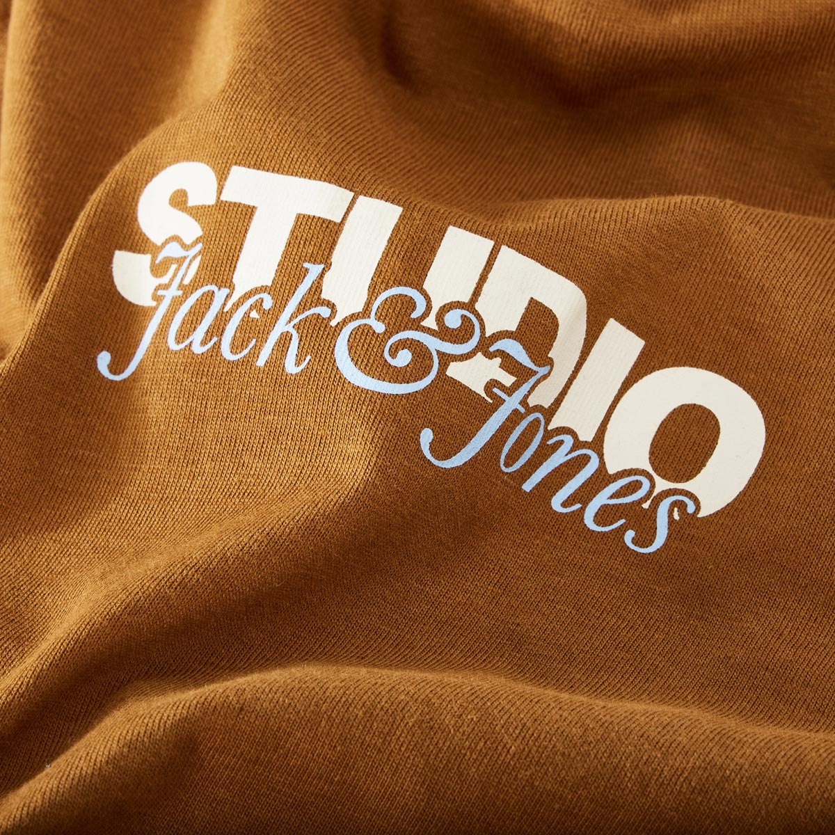 Jack&Jones Longsleeve mit Label-Print terra