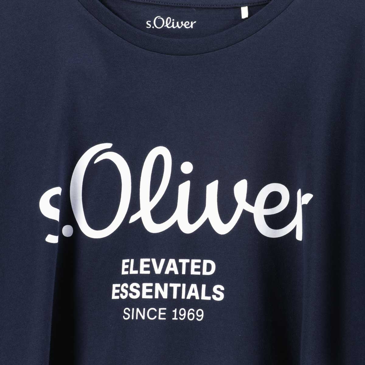 s.Oliver T-Shirt mit Label-Print dunkelblau