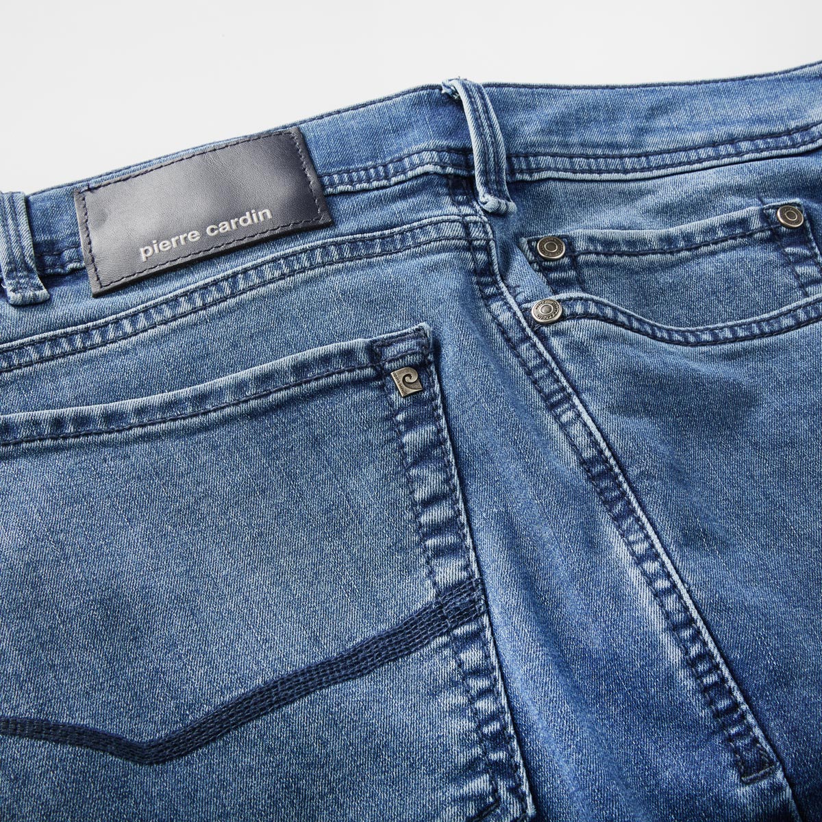 Pierre Cardin Jeans "Lyon" in Futureflex-Qualität, Slim Fit hellblau