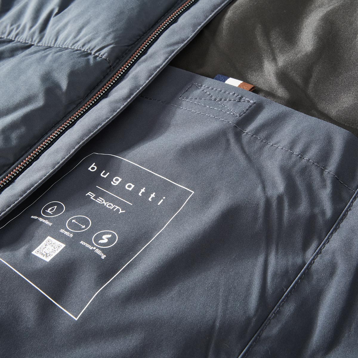 bugatti Steppjacke mit Stretch, wasserabweisend dunkelblau