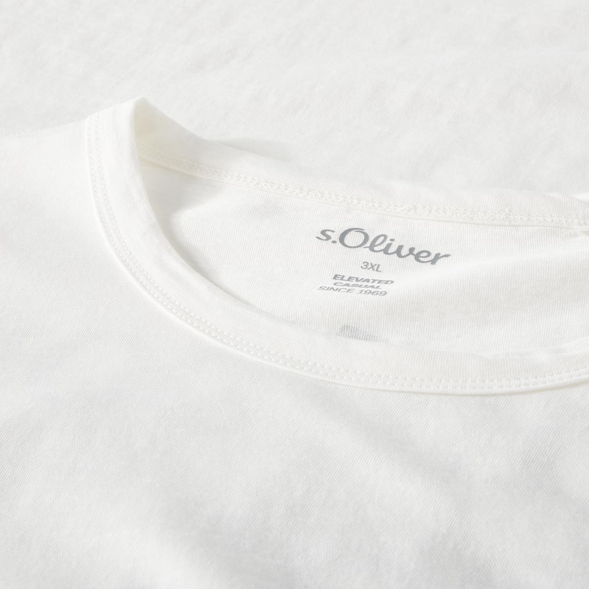 s.Oliver T-Shirt mit Print auf Vorder- und Rückseite weiß