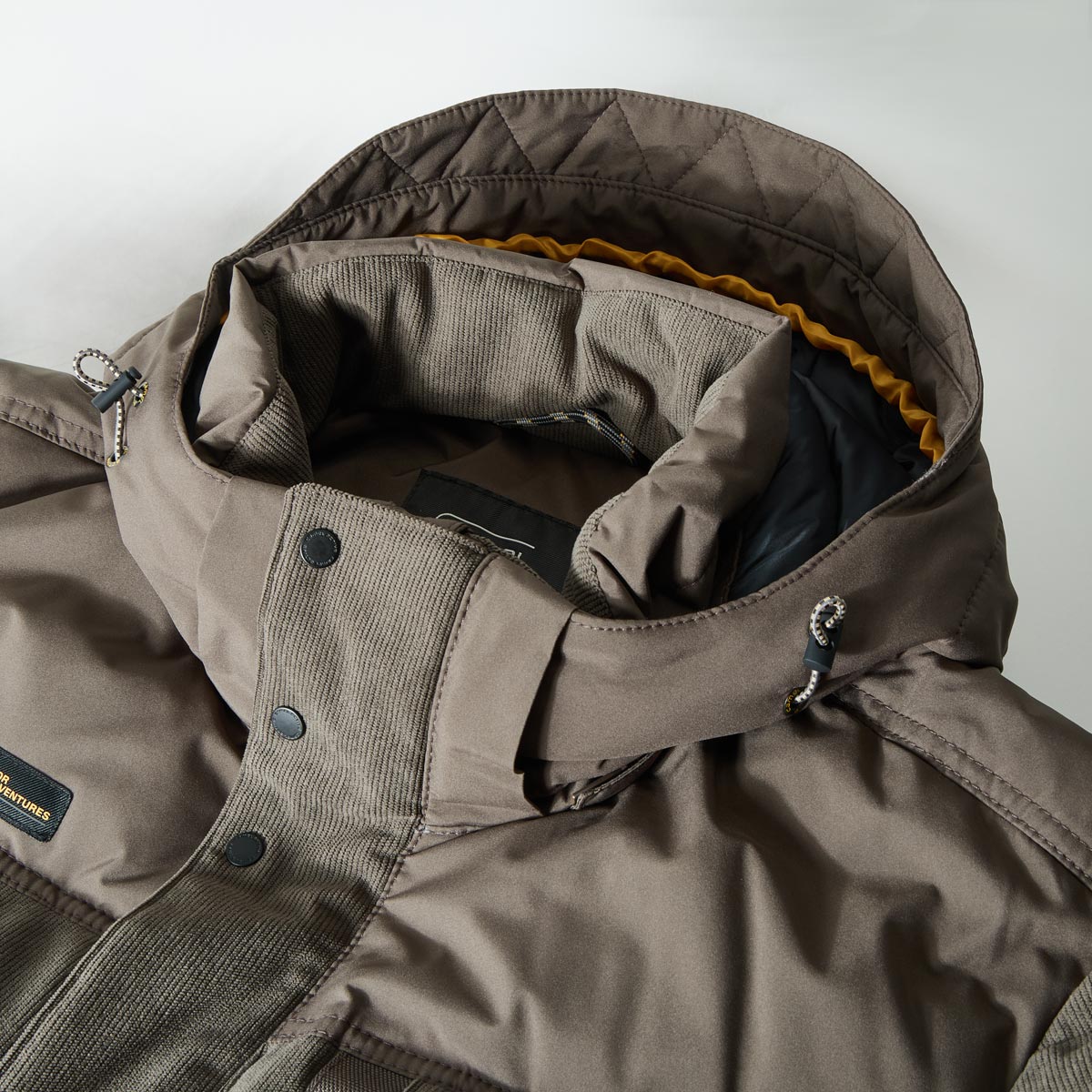 camel active Winter-Steppjacke mit Cord-Details braun