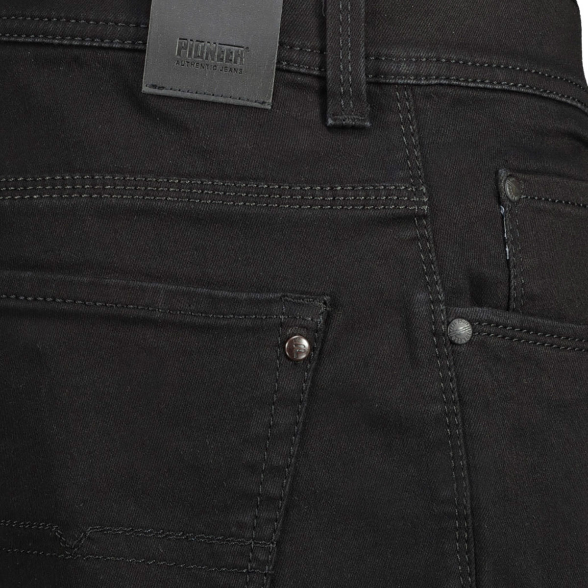 Pioneer Megaflex-Jeans "Thomas", Tapered Fit schwarz