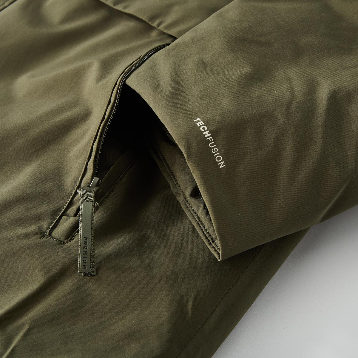 Jack&Jones Wattierte Jacke, wind- und wasserdicht oliv