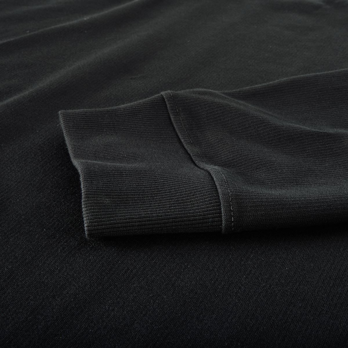 s.Oliver Longsleeve mit Serafinokragen schwarz