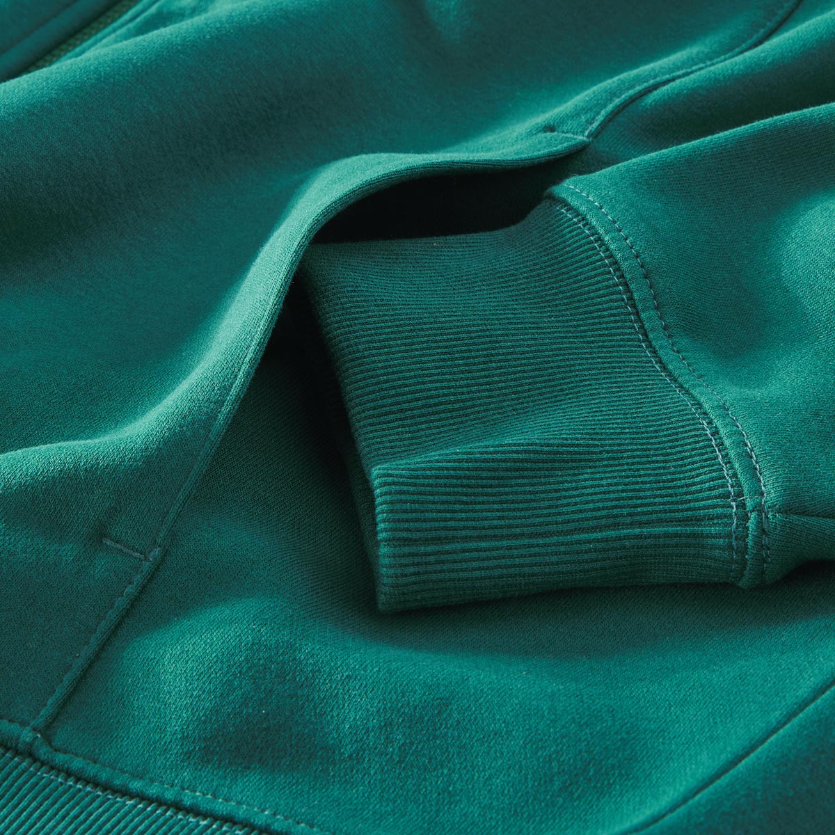 s.Oliver Sweatjacke aus Baumwoll-Mix dunkelgrün