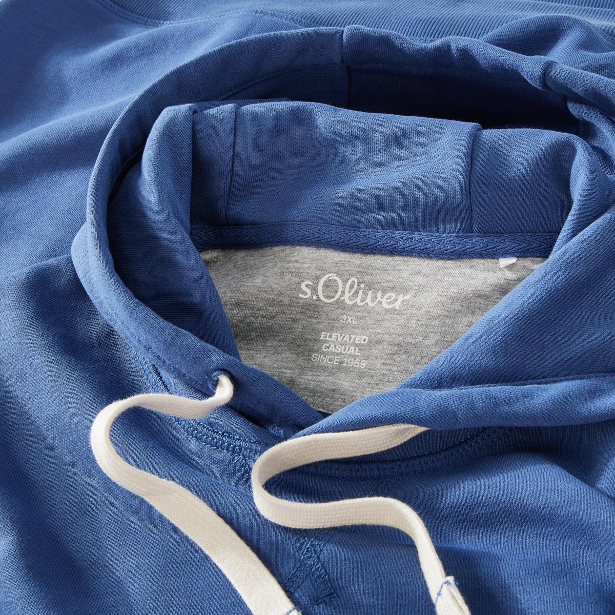 s.Oliver Hoodie aus Baumwollmischung blau