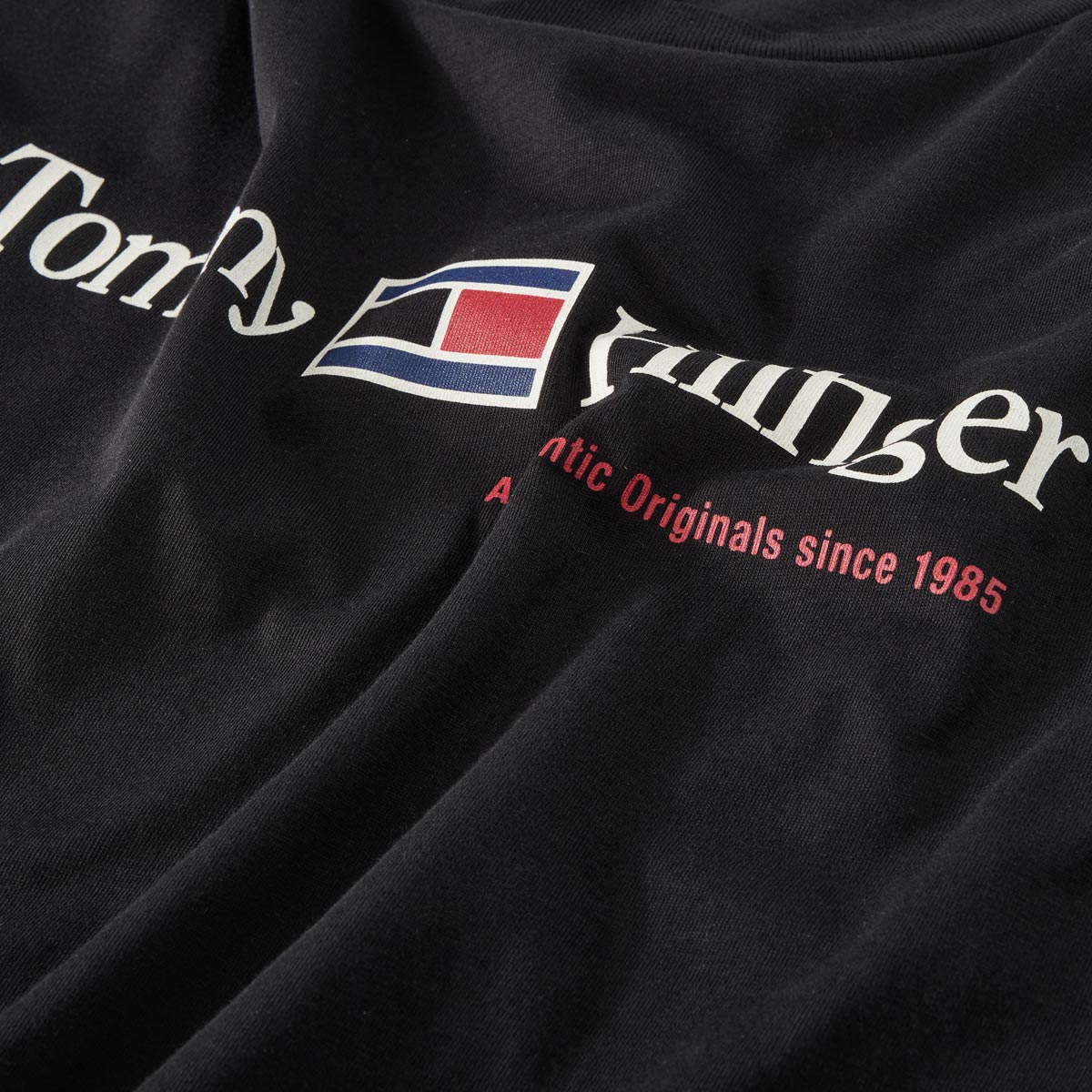 Tommy Hilfiger T-Shirt mit Label-Print schwarz