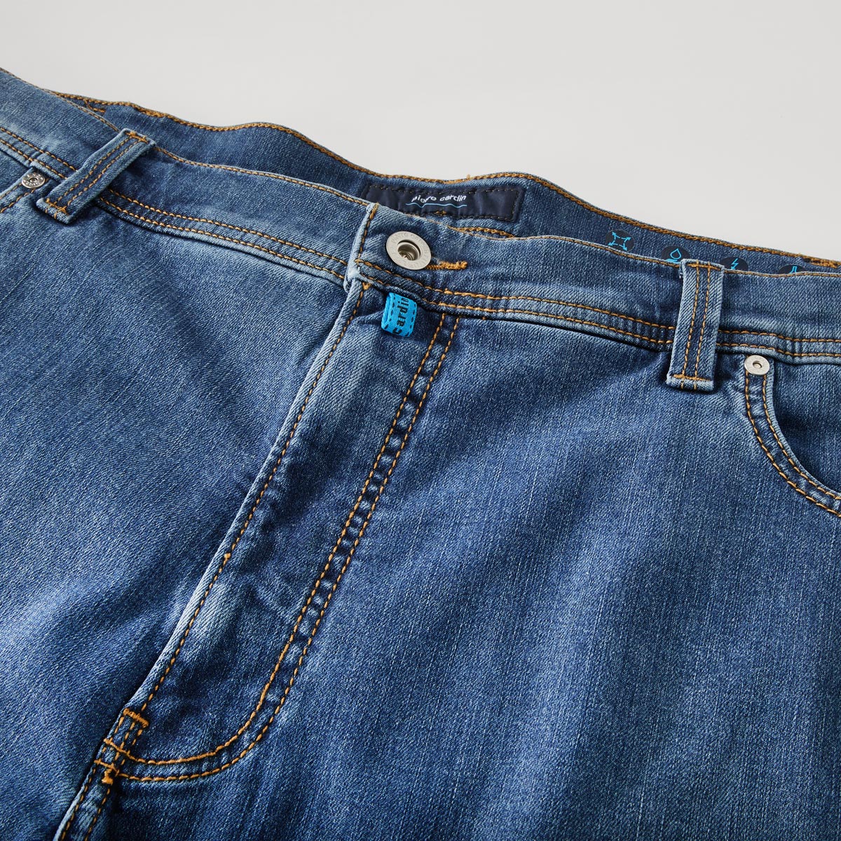 Pierre Cardin Jeans "Lyon" in Futureflex-Qualität, Slim Fit mittelblau