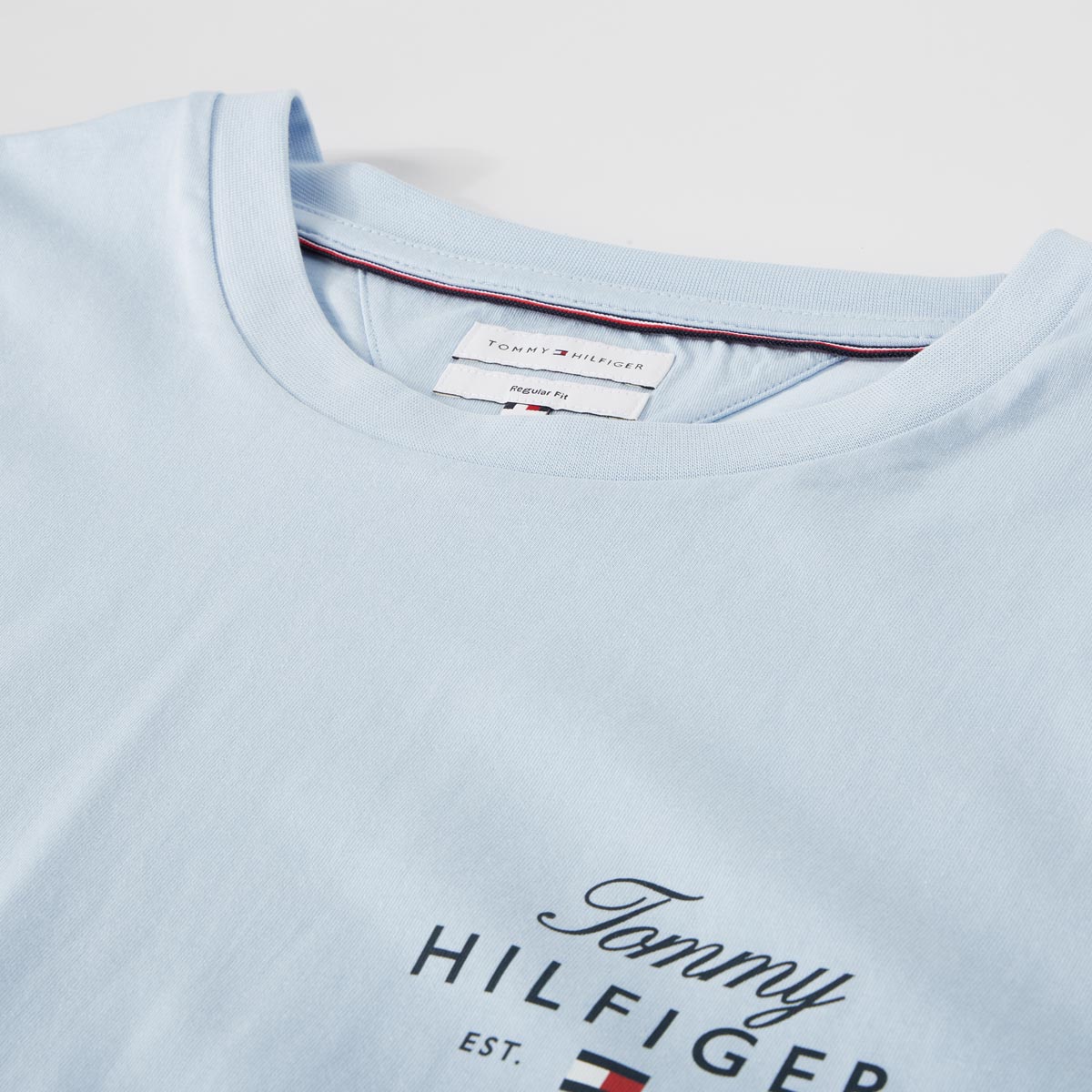 Tommy Hilfiger T-Shirt mit Label-Print hellblau