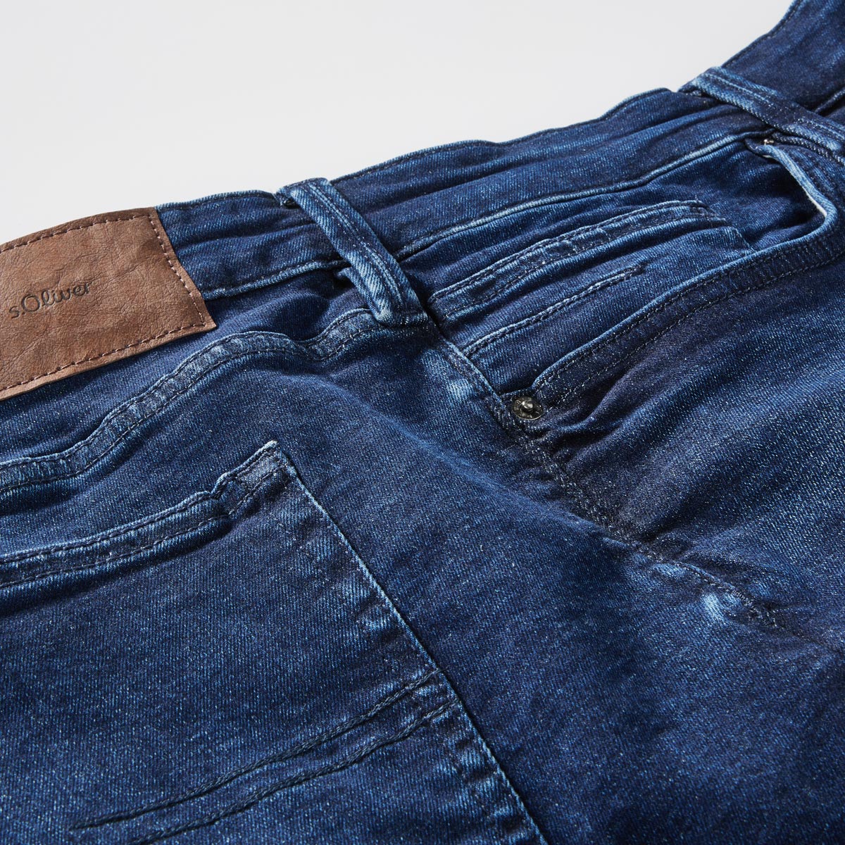 s.Oliver Stretch-Jeans im 5-Pocket Stil, Loose Fit blau