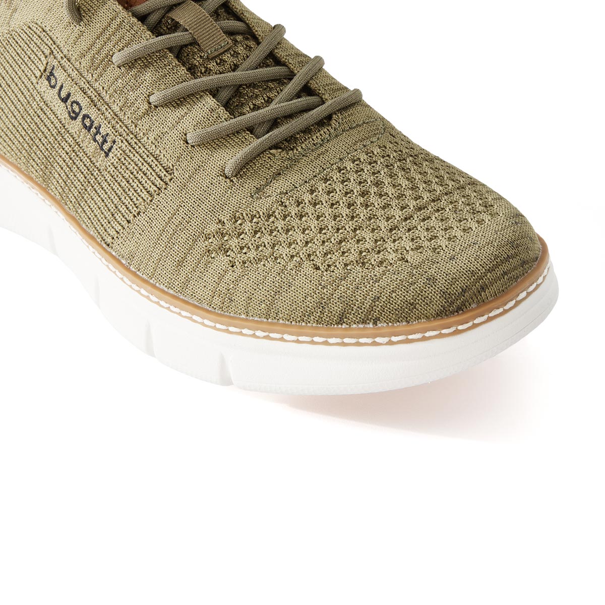 bugatti Leichter Sneaker mit Wechselfußbett, atmungsaktiv grün