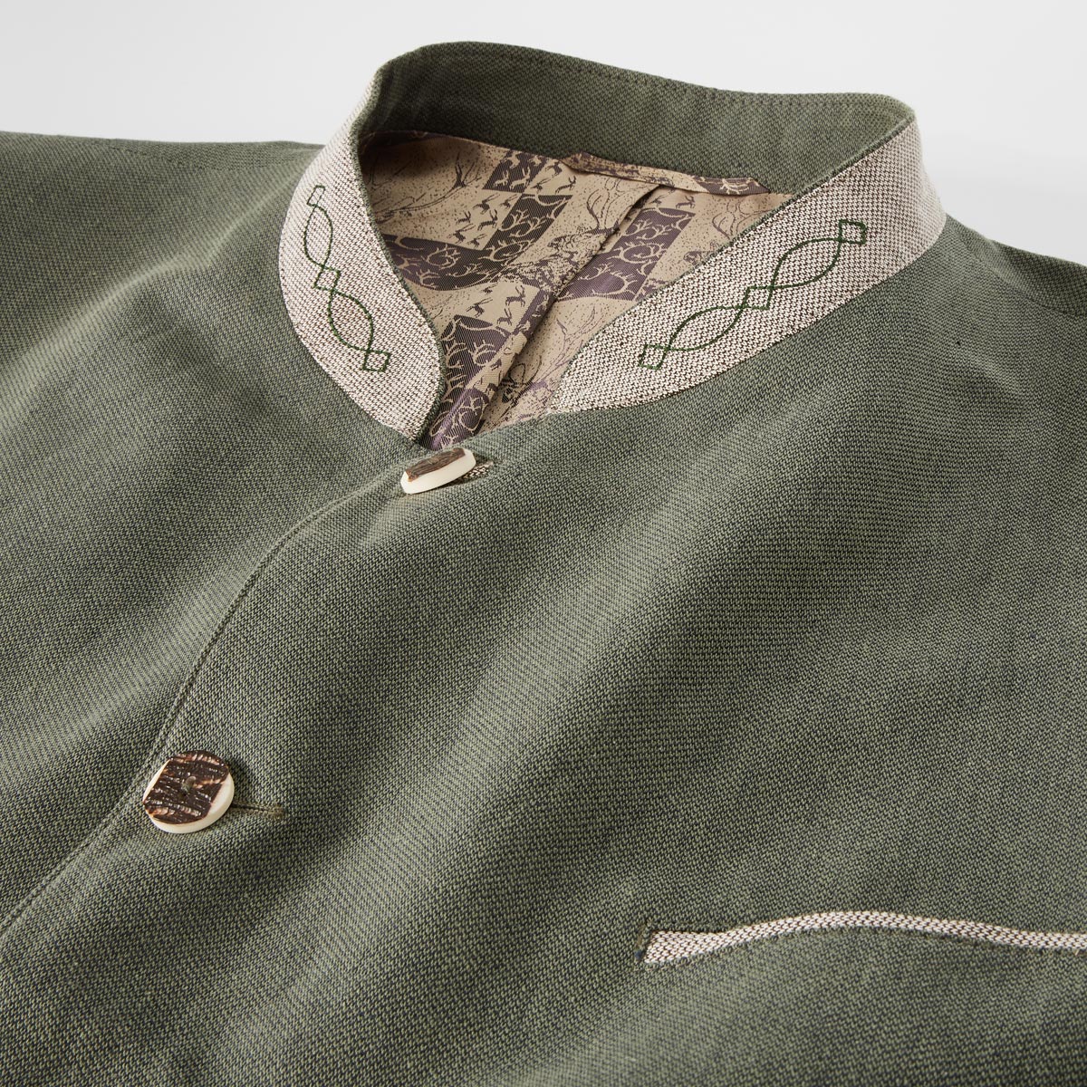 Weis Trachtenjanker mit Leinen grün