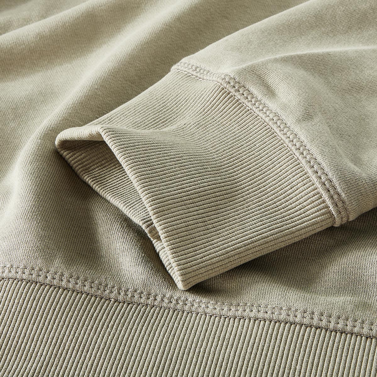 s.Oliver Sweatshirt aus Baumwollmischung grün