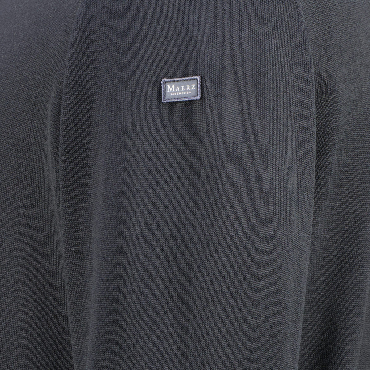 MAERZ MUENCHEN Stehkragenpullover aus Merinowolle schwarz