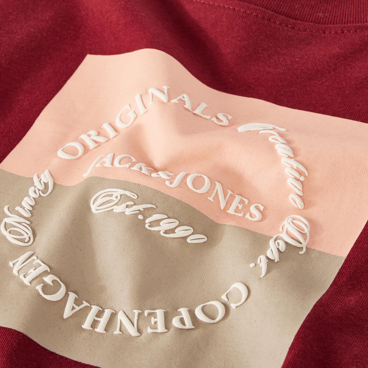 Jack&Jones T-Shirt mit Label-Print dunkelrot