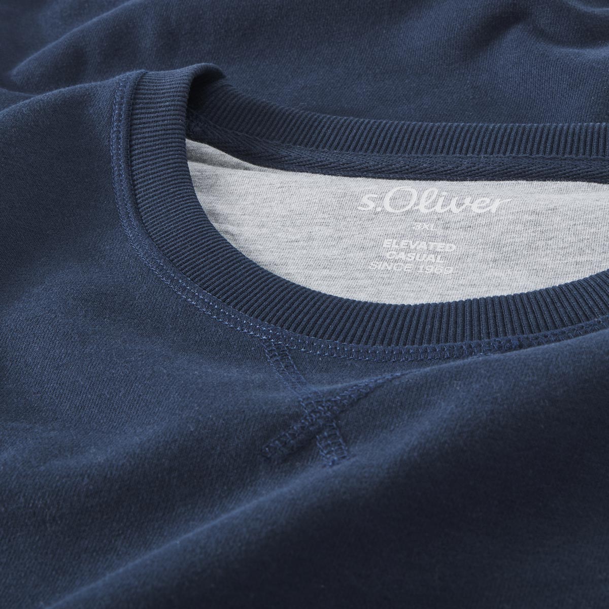 s.Oliver Sweatshirt aus Baumwollmischung blau