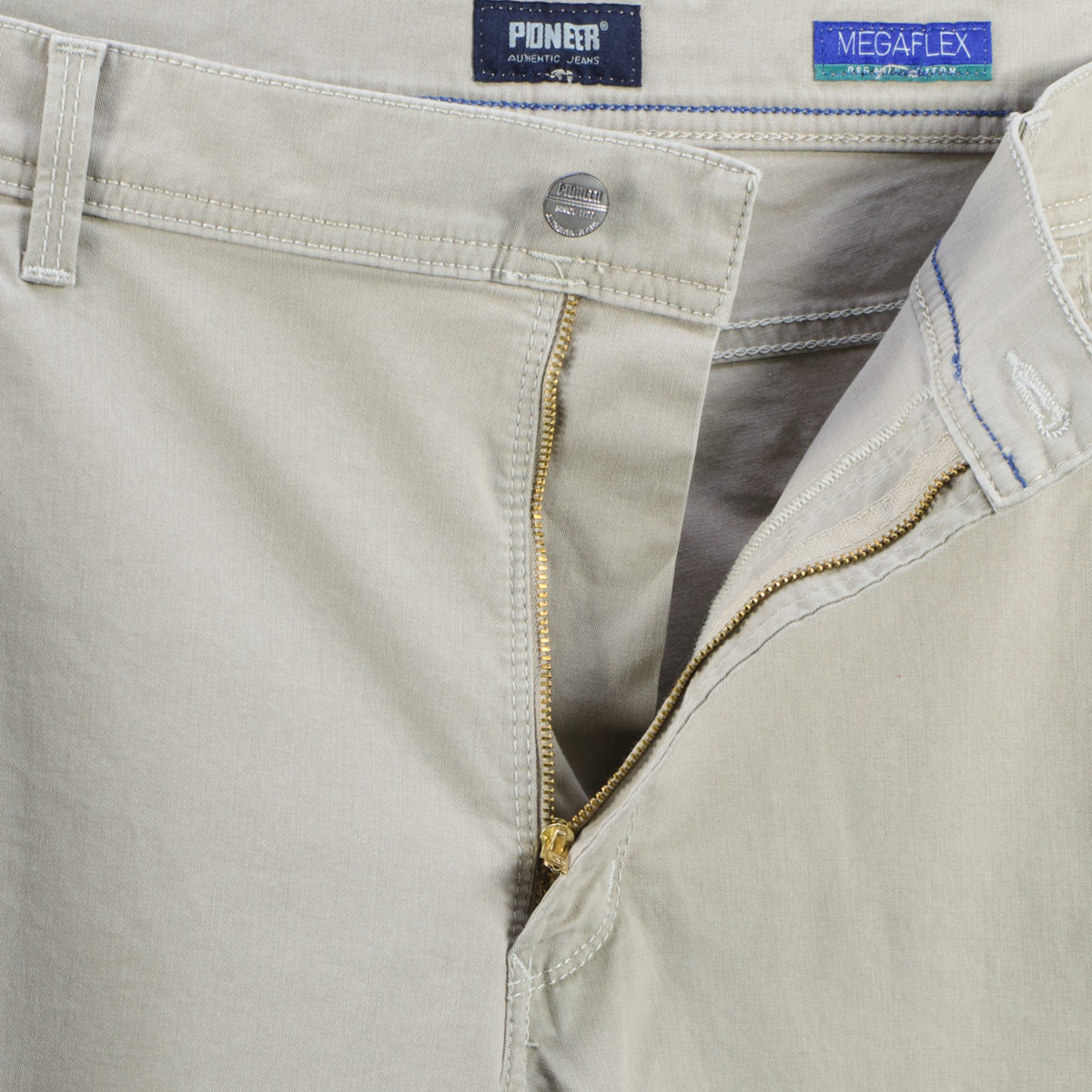 Pioneer Shorts mit Elasthan beige
