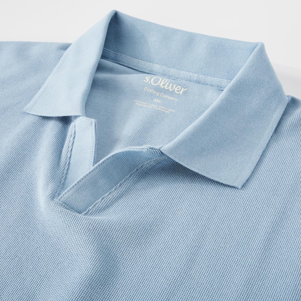 s.Oliver Poloshirt aus Baumwolle hellblau