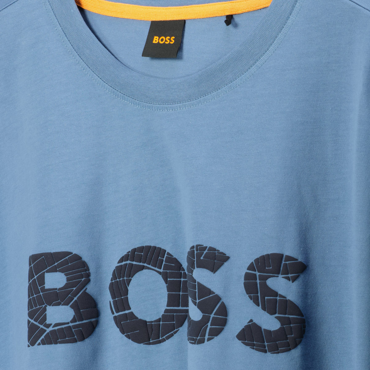 BOSS T-Shirt mit Label-Print graublau