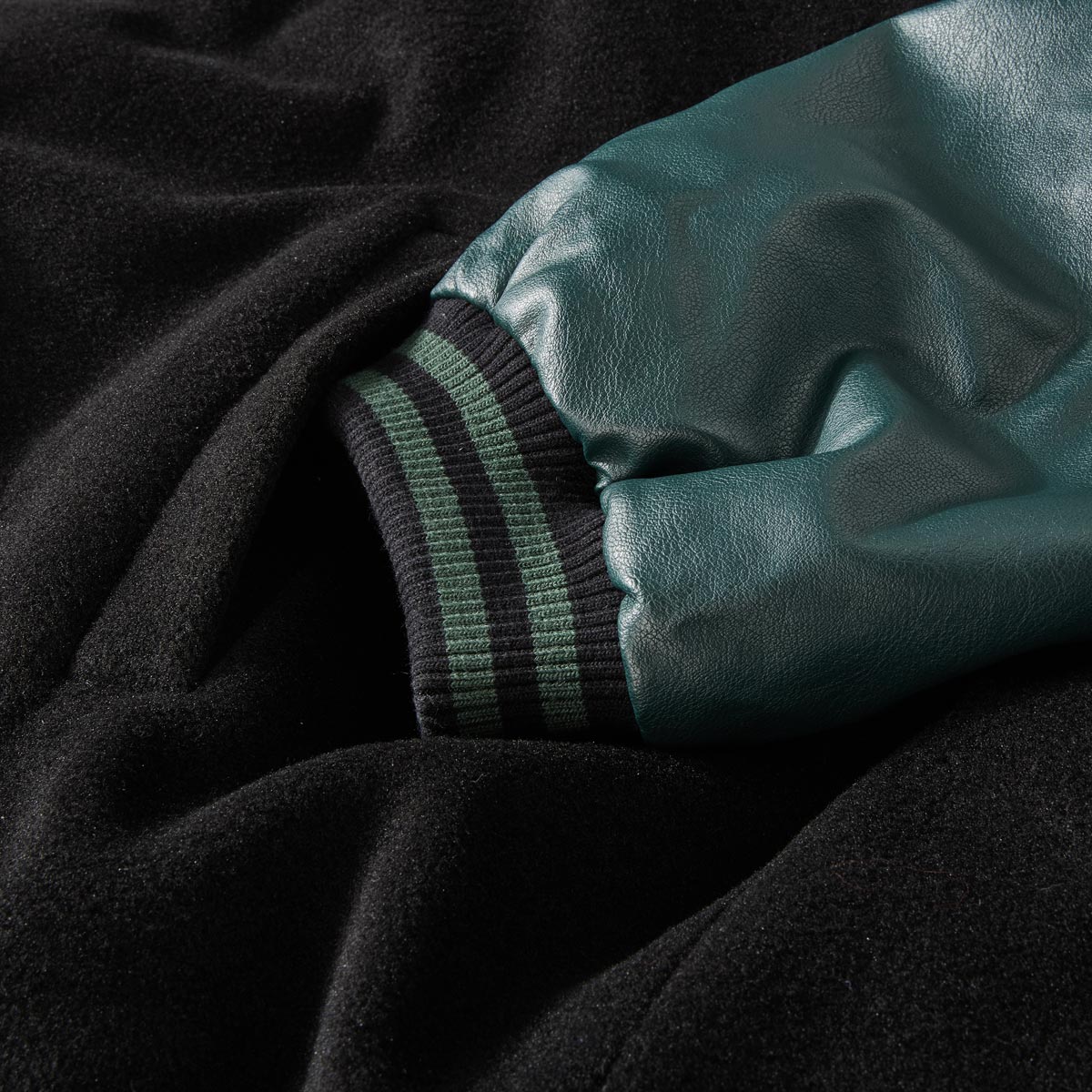 North Jacke im College-Stil schwarz