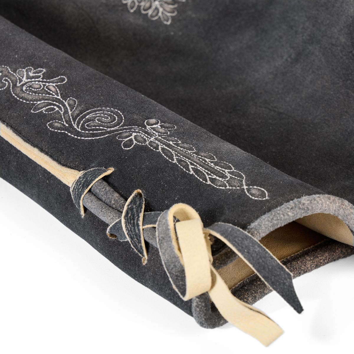 Pfundskerl Kurze Lederhose aus Hirschleder grau Pfundskerl Kurze Lederhose aus Hirschleder grau