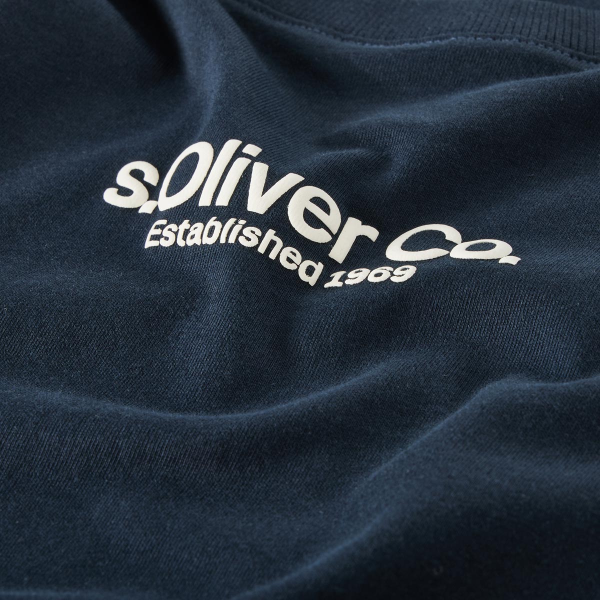 s.Oliver T-Shirt mit Label-Print dunkelblau