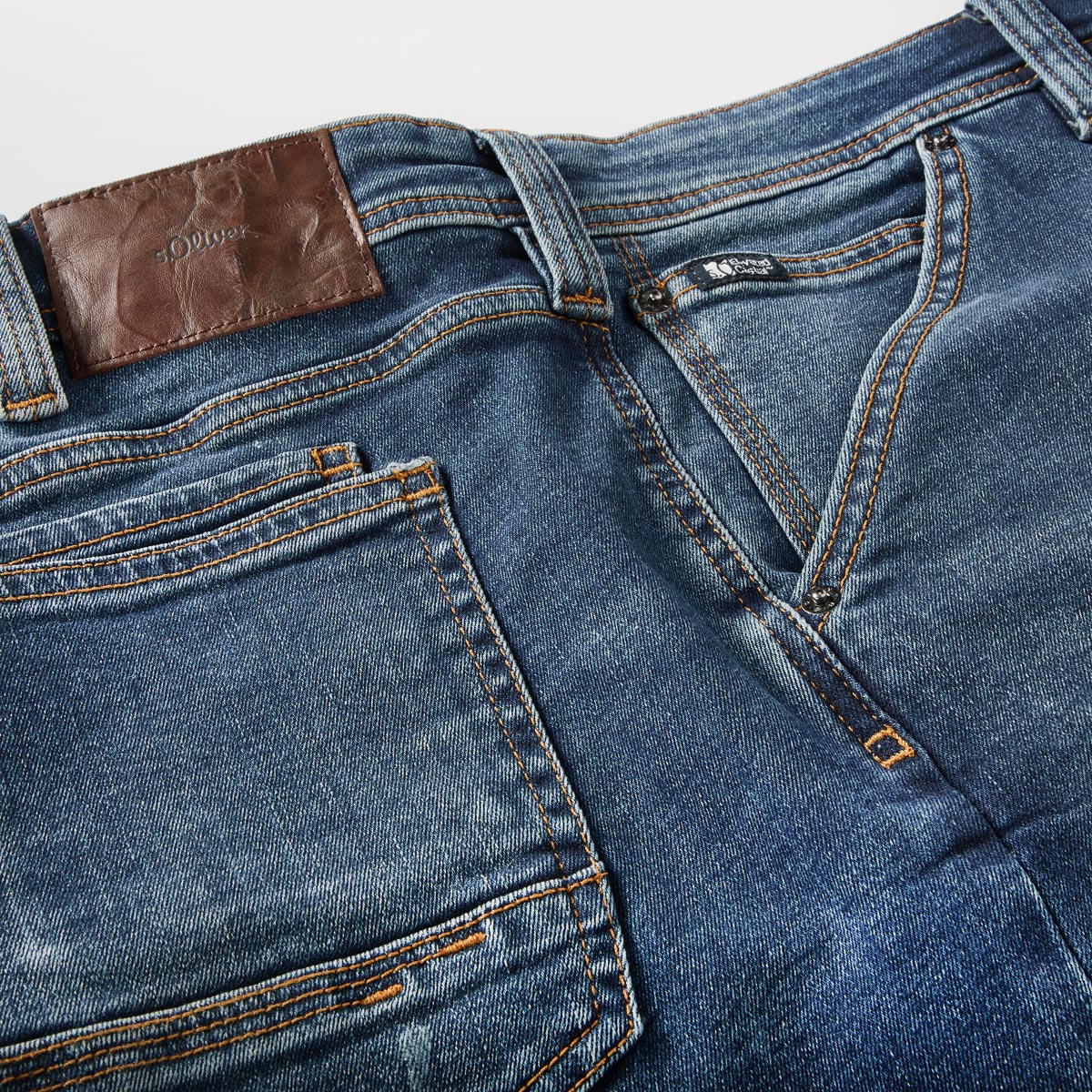 s.Oliver Jeans-Shorts" Casby" mit Stretch jeansblau