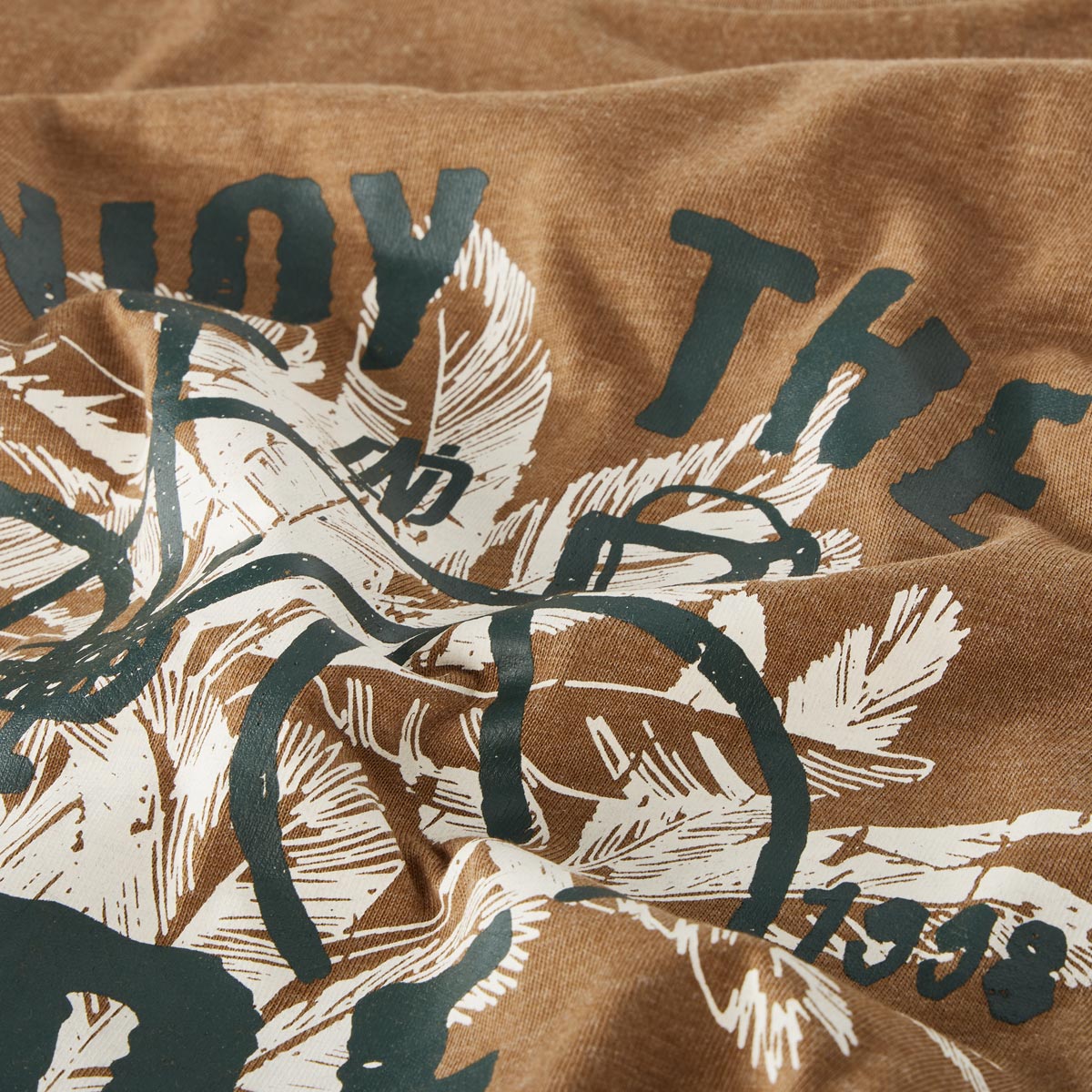 North T-Shirt mit Motiv-Print beige