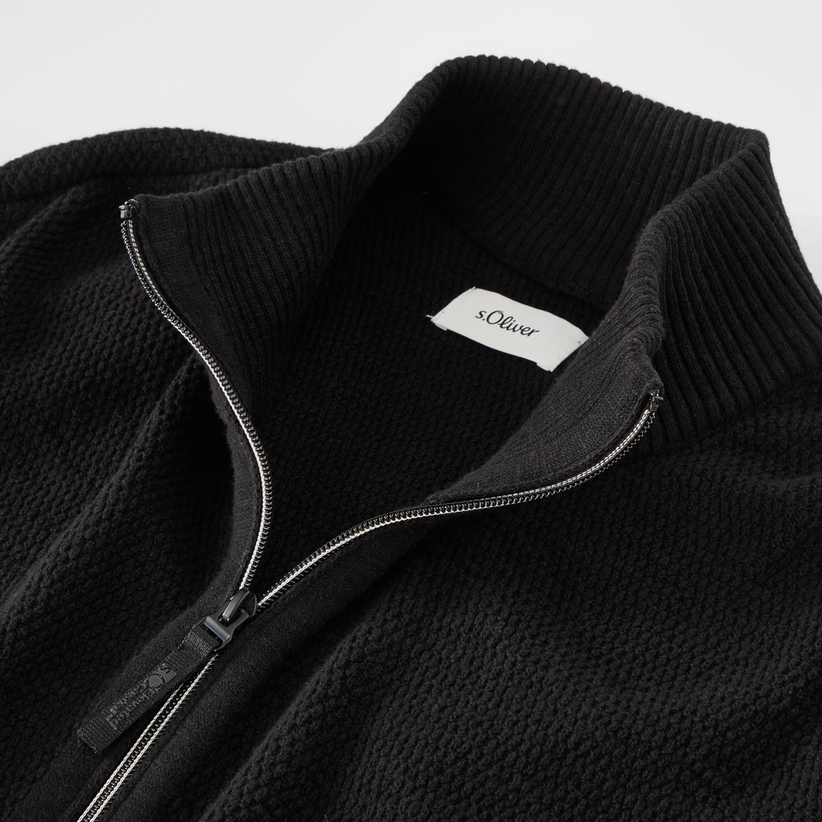 s.Oliver Strickjacke schwarz