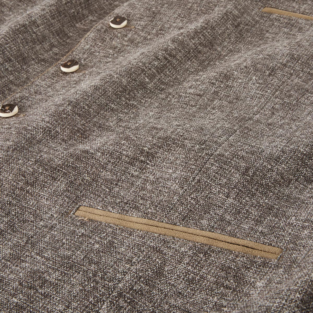 Weis Trachtenweste mit Leinen beige