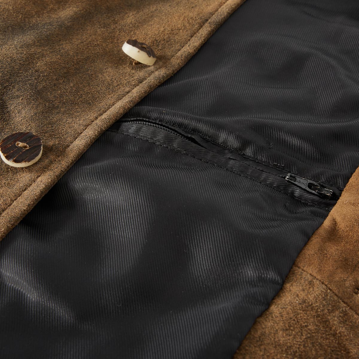 Pfundskerl Trachtenweste aus Ziegenvelour beige