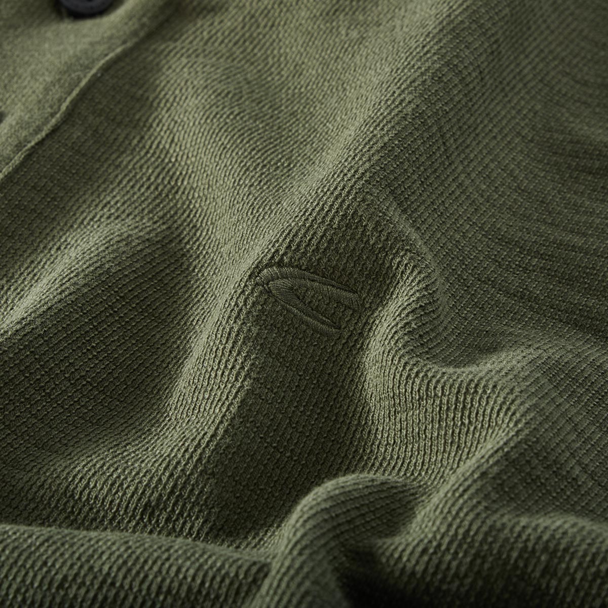 camel active Longsleeve mit Serafinokragen oliv