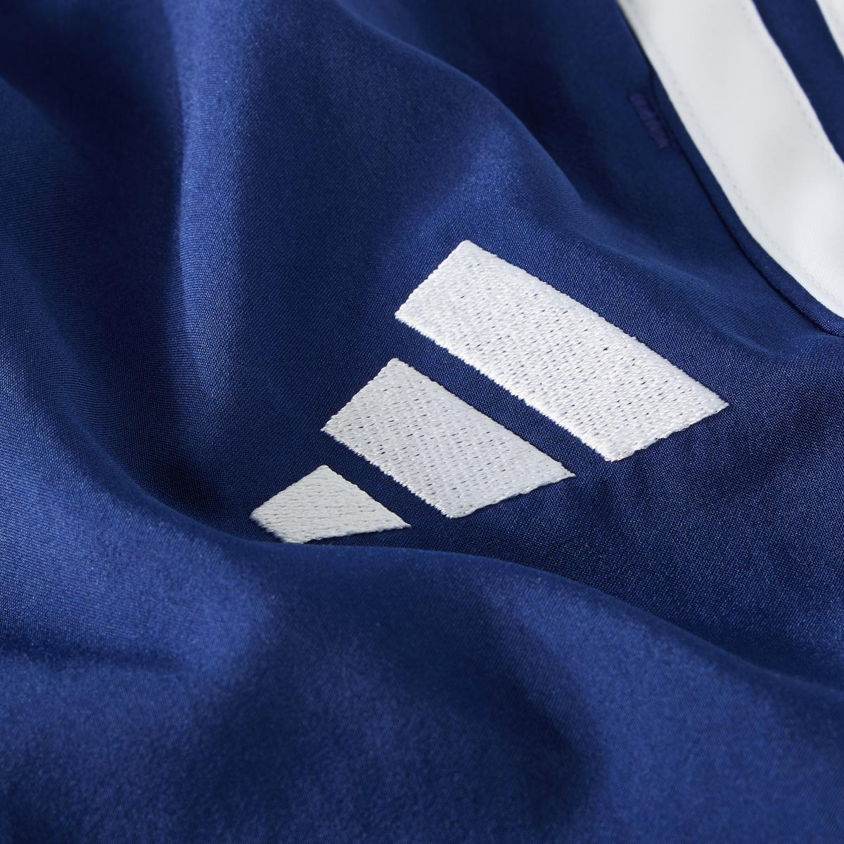 adidas Kurze Jogginghose blau/weiß