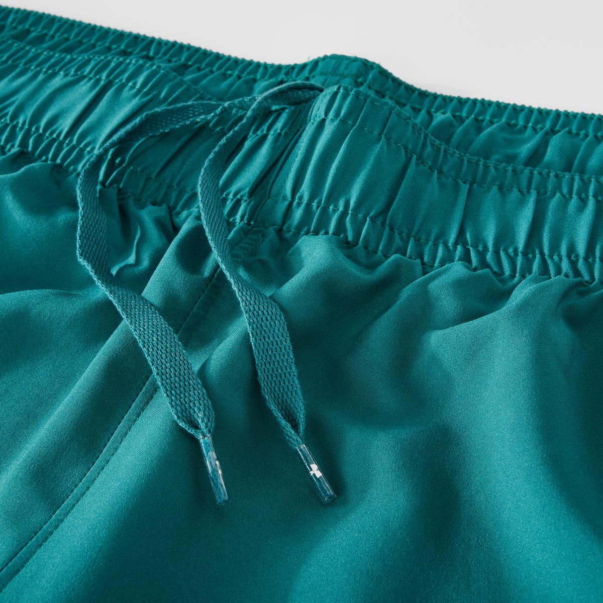 Under Armour Jogging-Shorts mit Dehnbund grün